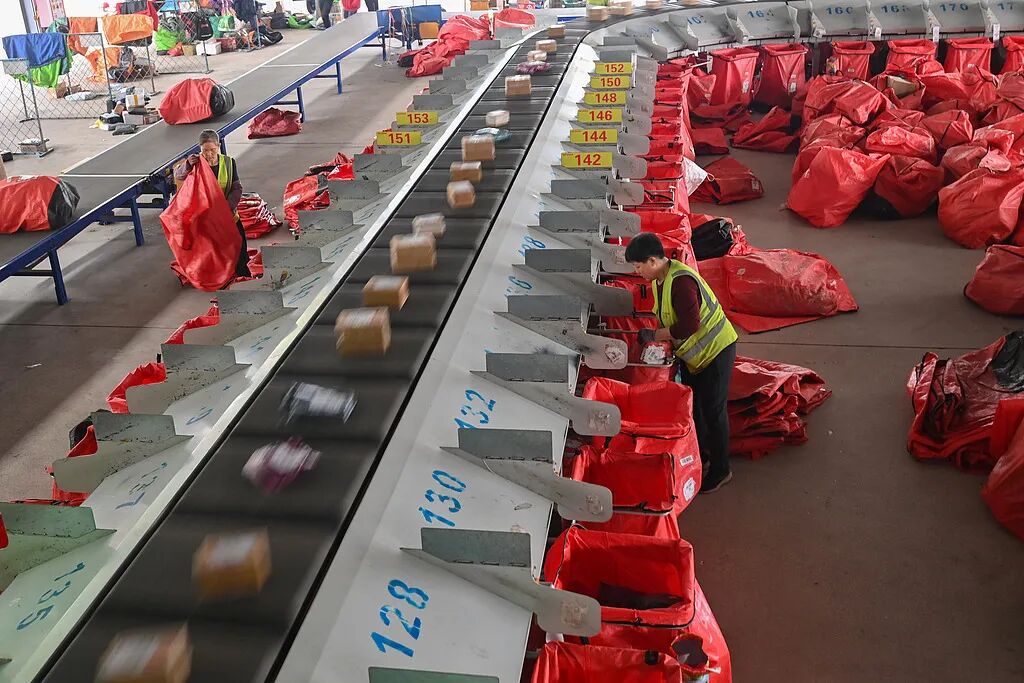 2026年春节期间哪些快递停运？各快递企业服务安排汇总