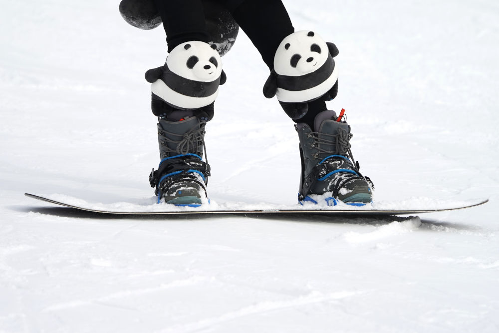 冰雪运动在中国大地精彩上演,与冬奥会申办有何关联?