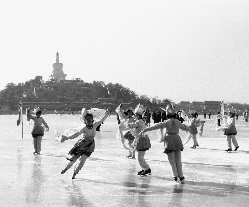 冰雪运动在中国大地精彩上演,与冬奥会申办有何关联?