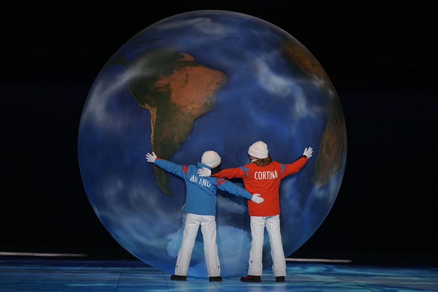 米兰冬奥会开幕式:多维度展现和谐主题,传递环保理念