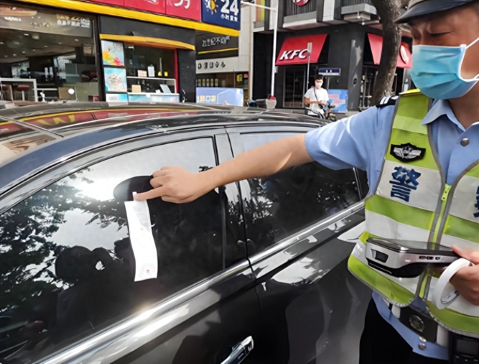 警惕！这类违章证据是假的，车主们千万别交钱