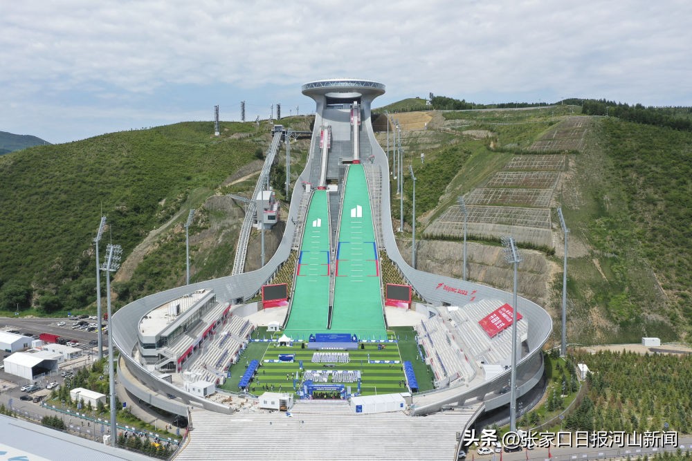 科技赋能冬奥场馆变身全民乐园,带动周边消费增长