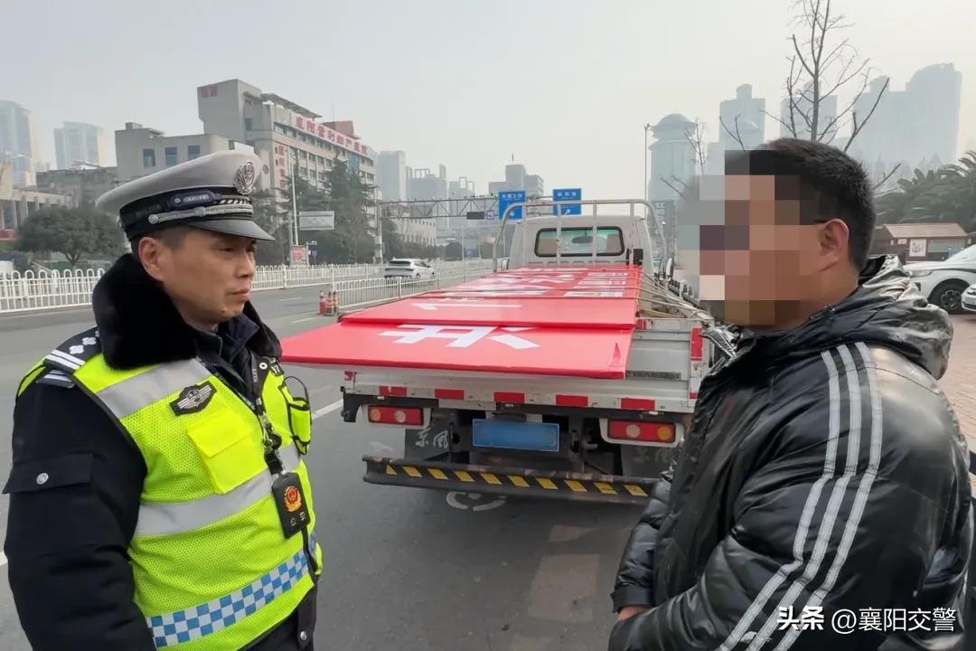 货车超长刮擦路人,路人不究责却举报,细数货车超限危害