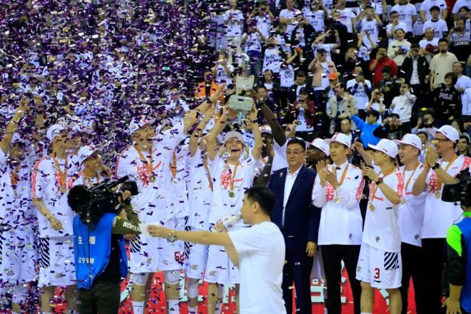 沈阳抗疫下的生活变迁,带你回忆疫情前的美好点滴